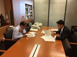 石田政調会長