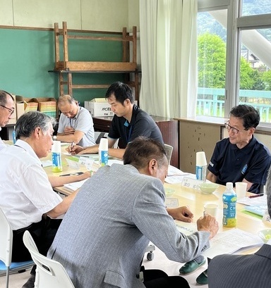 斗賀野小学校