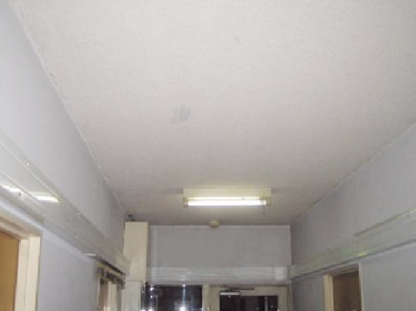 吹付パーライト